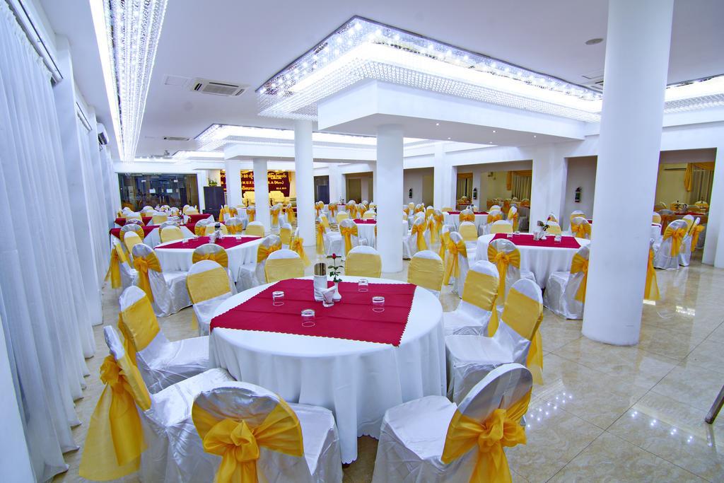 Wilson Hotel Mandalay Esterno foto